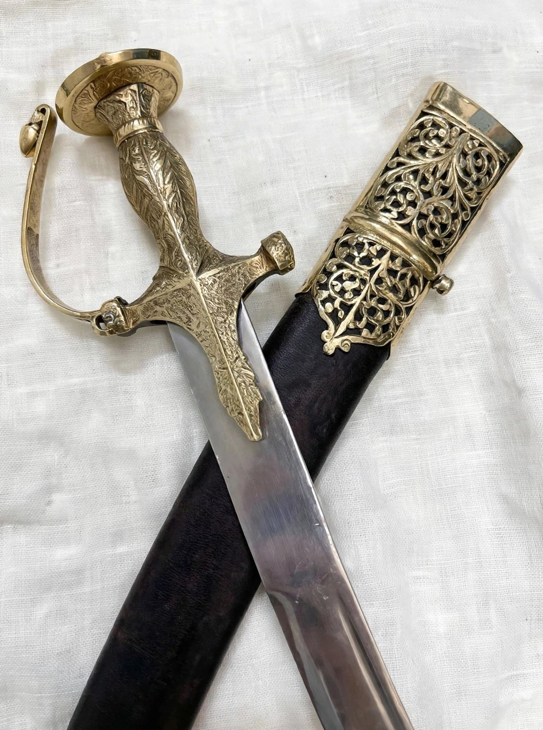 DECORATIVE BLACK TEGA-INDIAN SWORD
